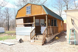 333 Ten Parts Dr, Seymour, MO 65746