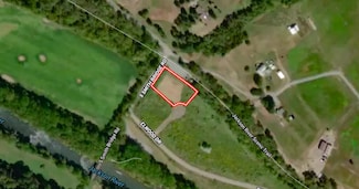 2 Elwood Dr, Hot Springs, VA 24445