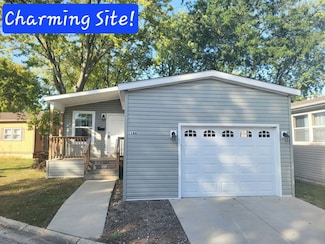 1166 Country Club Rd Unit 498, Elgin, IL 60123