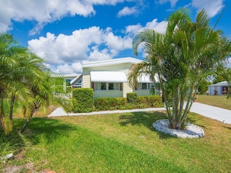 196 NE Emerald Dr, Jensen Beach, FL 34957