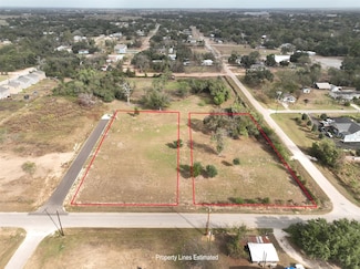 000 20th St, Hempstead, TX 77445