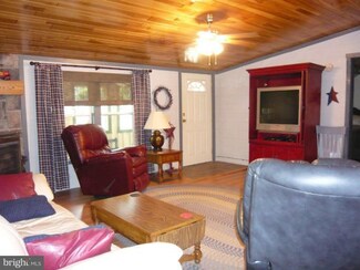 510 Sterner St, Confluence, PA 15424