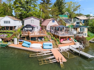 328 Lakeview Blvd, Delevan, NY 14042