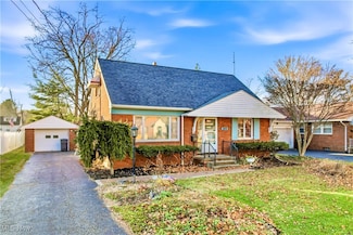 894 Eastland Ave SE, Warren, OH 44484