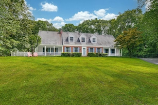 102A Chambers Rd, Danbury, CT 06811