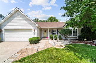 266 Alexandria Dr, Saint Charles, MO 63304