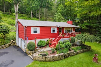 194 Bell Hollow Rd, Putnam Valley, NY 10579