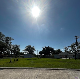 112 Del Rio Dr, Houma, LA 70360