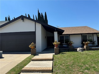 1638 Zinnia St, Corona, CA 92882