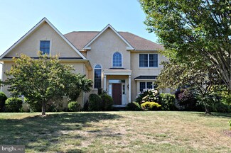 2 Summerhill Ct, Columbus, NJ 08022