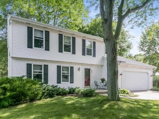 37 Fiskdale Cir, Madison, WI 53717