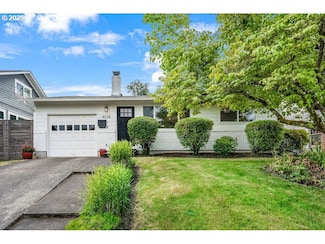 4038 NE Multnomah St, Portland, OR 97232