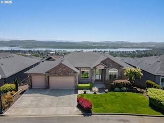 698 W Dogwood St, Washougal, WA 98671