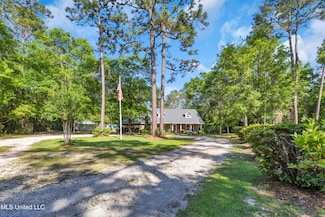 13498 Shriners Blvd, Biloxi, MS 39532