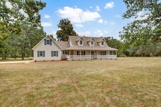 36 Trail of Tears Dr, Marshfield, MO 65706