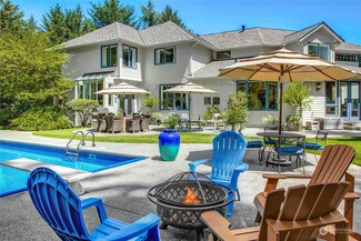 25716 SE 27th St, Sammamish, WA 98075