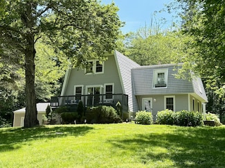 958 Essex Rd, Westbrook, CT 06498