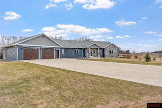 611 St, Springfield, MN 56087