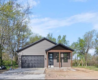 338 South Ave, Sparta, MO 65753