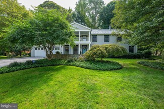 9601 Hall Rd, Potomac, MD 20854