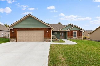 904 Timberline Dr, Cameron, MO 64429