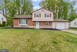 307 Woods Ln, Somerdale, NJ 08083
