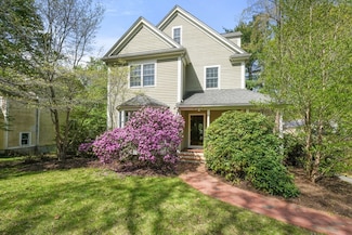 10 Hayes Ln, Lexington, MA 02420