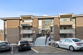 4402 Charlemagne Cir Unit 4402, Pittsburgh, PA 15237