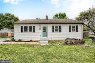 1083 W Trindle Rd, Mechanicsburg, PA 17055