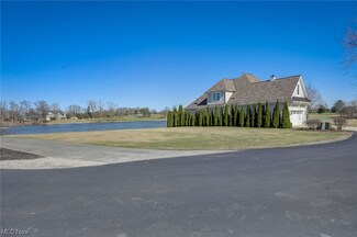 2779 N Sanctuary Dr, Port Clinton, OH 43452