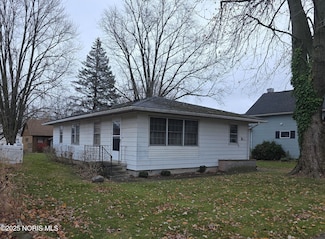13 E Liberty St, Leipsic, OH 45856