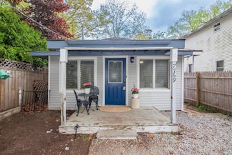 7769 N Tippecanoe Dr, Walkerton, IN 46574