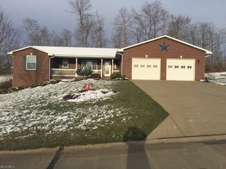 83 Summit Dr, Williamstown, WV 26187