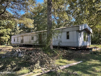 1128 Johnston Chapel Rd, Summit, MS 39666