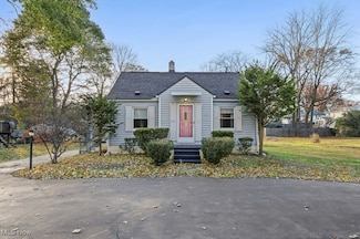 406 S Cleveland Ave, Mogadore, OH 44260