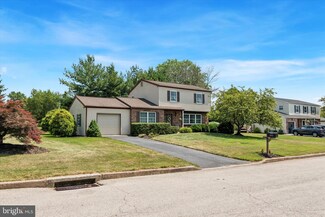 1141 Horseshoe Dr, Blue Bell, PA 19422