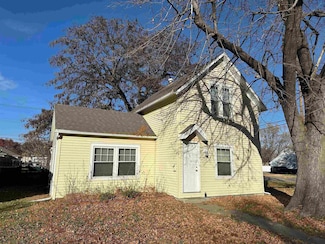 222 E 30th St, Kearney, NE 68847