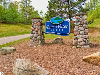 1949 N Blue Water Ct Unit 3, Suttons Bay, MI 49682