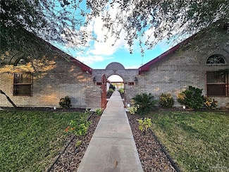 2219 W Candlelight Ln Unit 3, Edinburg, TX 78541
