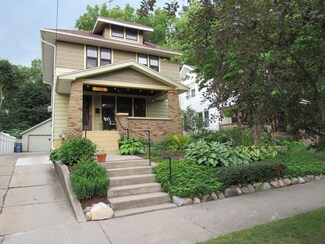 734 Lyon St NE, Grand Rapids, MI 49503