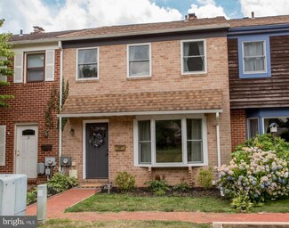 15 Carriage Dr Unit 260, Doylestown, PA 18901