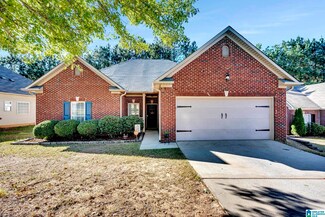 208 Gardenside Dr, Alabaster, AL 35007