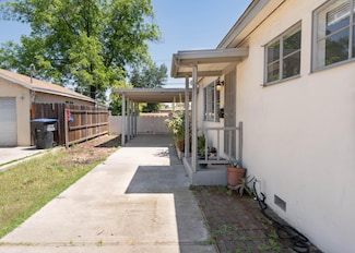 908 S Santa fe St, Visalia, CA 93292