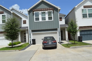 5206 Pinemont Creek Ln, Houston, TX 77018