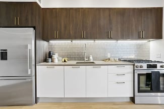 470 Dean St Unit 502, Brooklyn, NY 11217