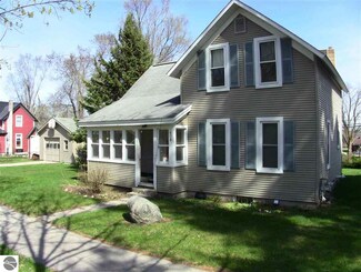 408 N Saint Marys St, Suttons Bay, MI 49682