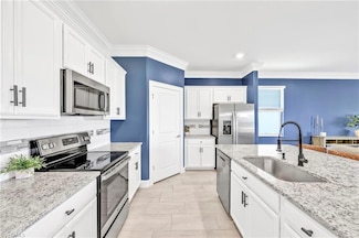 2127 Hamlin St, Naples, FL 34120