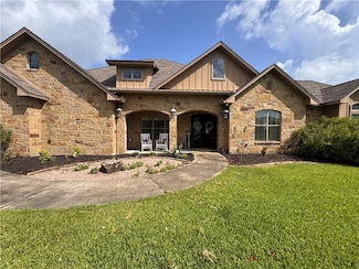 18 Post Oak Branch, Inez, TX 77968