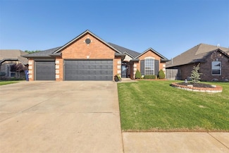 2825 Busheywood Dr, Yukon, OK 73099