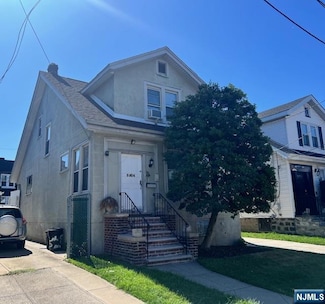 8804 5th Ave, North Bergen, NJ 07047